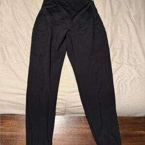 maternity jogger scrub